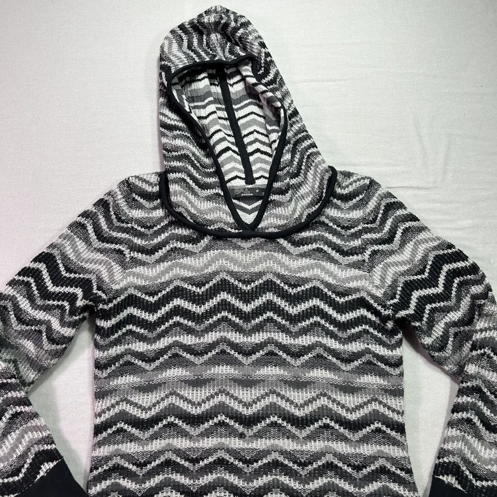 Prana Dress Womens Small‎ Gray Black Chevron Meryl Sweater Hoodie Midi V-Neck
